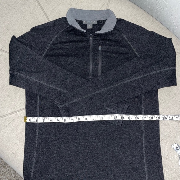 Free Fly Apparel pullover - Picture 9 of 9